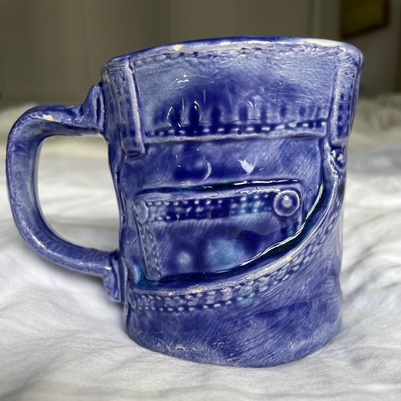Jean Ceramic Mug Glazed - Picture 5 of 9